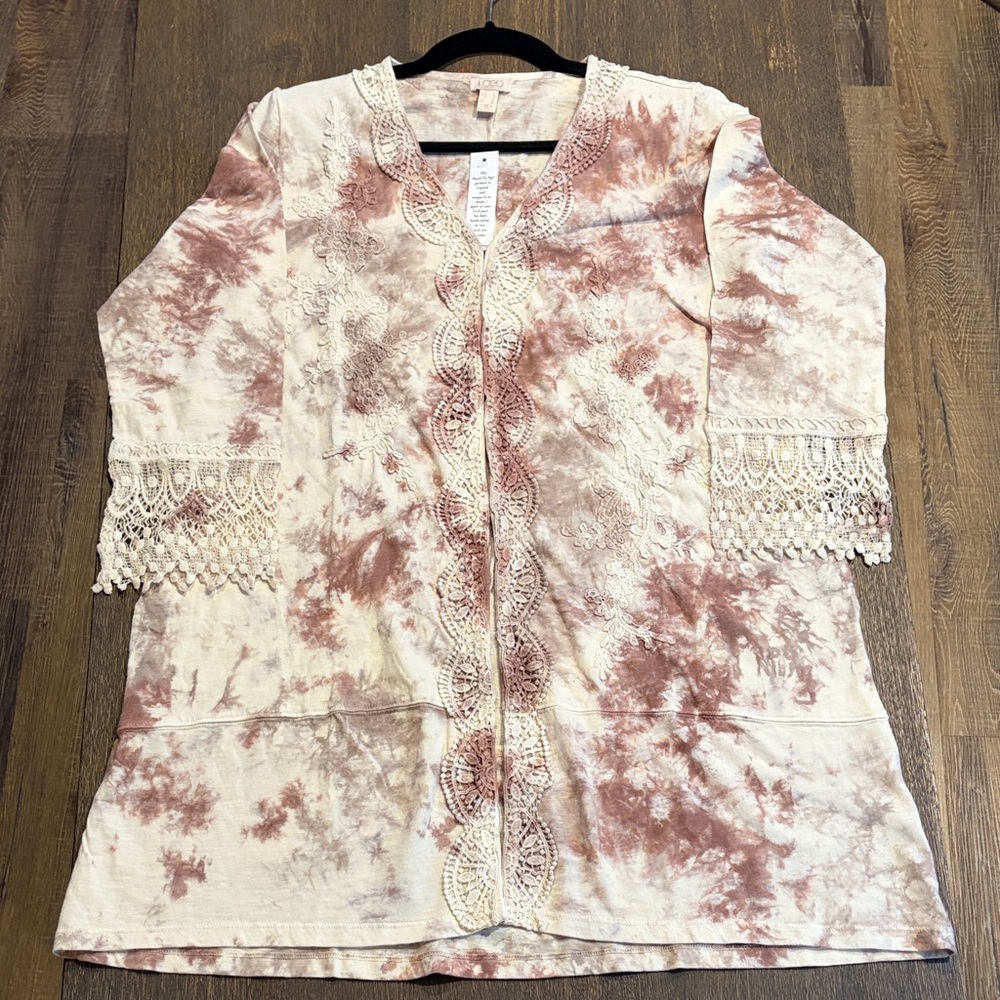 LOGO LAVISH by Lori Goldstein Women’s Tunic Top - Length 31” - Size Small